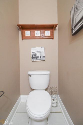 42 Helen Ln, Stockbridge GA 30281-6040 exterior