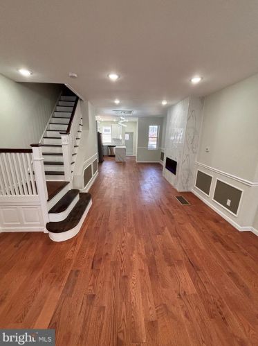 5810 Camac St, Philadelphia PA 19141-4123 exterior