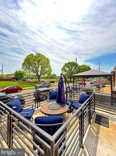 6606 Keystone St, Philadelphia, PA 19135-2816