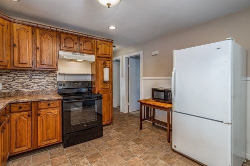 38 Fredette St, Royalston MA 01331-1112 exterior