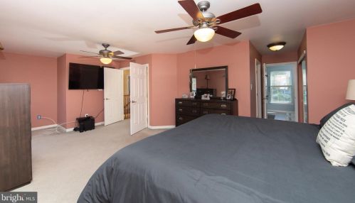 36 Hackemore St, Burlington NJ 08016-3056 exterior