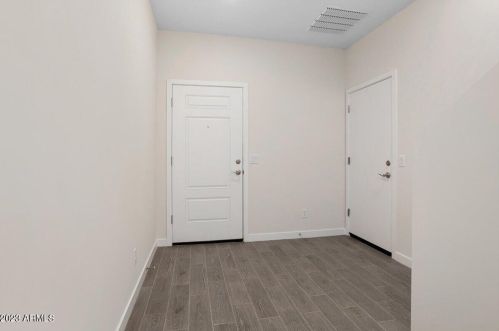 2249 Echo Ln, Phoenix, AZ 85021-4853