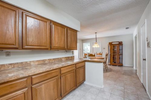 3921 Greenway Dr, Garland TX 75041-4810 exterior