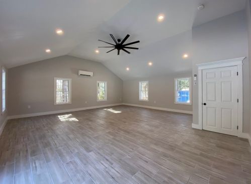 332 East St, West Bridgewater MA  02379-1808 exterior