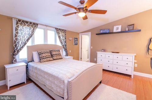 1366 Georgia Ave, West Deptford NJ 08093-1924 exterior