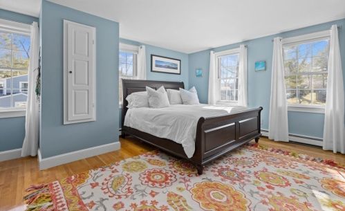 95 Whitcomb Ave, Hingham MA 02043-3348 exterior