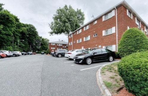 6 Grafton St, Shrewsbury MA 01545-5655 exterior