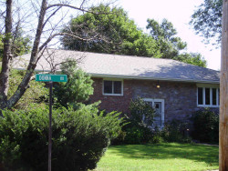 10 Donna Rd, Newton, MA 02459-2805