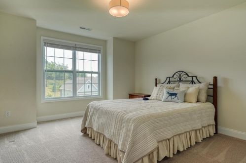 49 Pinetree Dr, Methuen MA 01844-1268 exterior