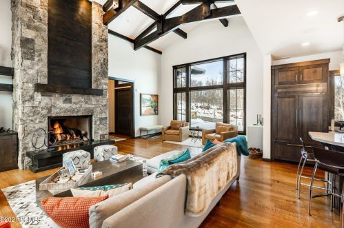 2424 Iron Mtn Dr, Park City UT 84060-6559 exterior