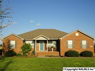 362 Patrick Rd, Fayetteville, TN 37334-6633