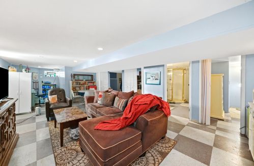 2738 Oak Park Ave, Forest View IL 60402-2535 exterior