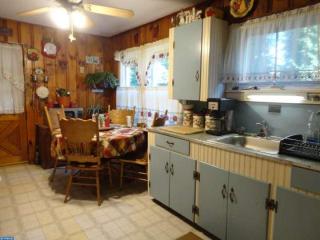 905 Main St, Aura NJ  08028-1318 exterior