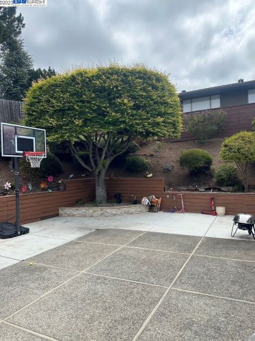 1546 Scenicview Dr, San Leandro CA  94577-5331 exterior