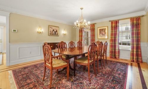 61 Village Ave, Dedham MA 02026-4209 exterior