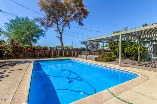 4400 15th Ave, Phoenix AZ 85015-4755 exterior