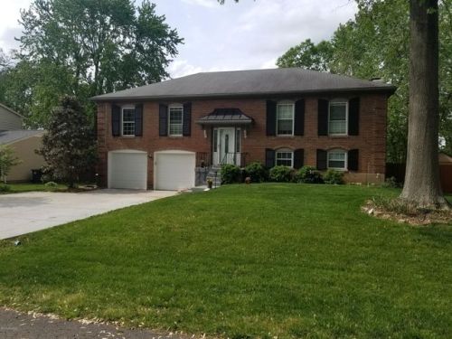 10025 Clearcreek Way, Louisville, KY 40223-2751