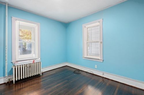 27 Newton St, Everett MA 02149-1722 exterior