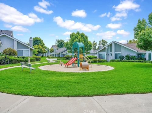 38 Mirror Lk, Irvine CA 92604-2835 exterior