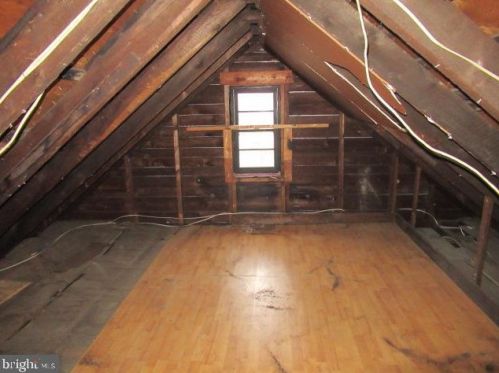 124 Edith Ave, West Deptford NJ 08096-3521 exterior