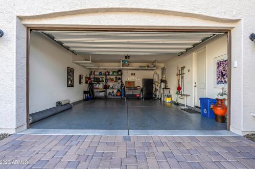 964 Anderson Ave, Phoenix AZ 85023-2208 exterior