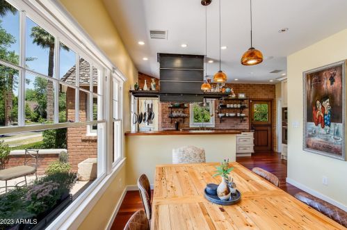 529 Cypress St, Phoenix AZ 85006-1840 exterior