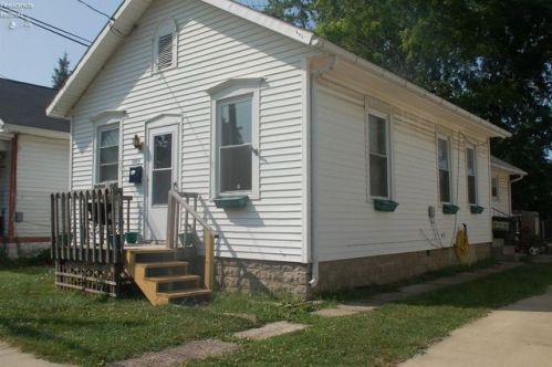 1413 Seneca St, Sandusky OH  44870-3059 exterior