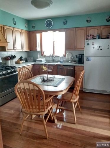 57 New Lawn Ave, Kearny NJ 07032-2207 exterior