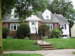 70 Oakdale Rd, Newton, MA 02459-2627
