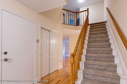 10 Whitesands Way, Little Silver, NJ 07739-1239