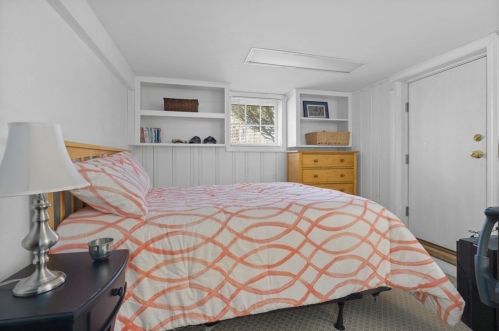 95 Whitcomb Ave, Hingham MA 02043-3348 exterior