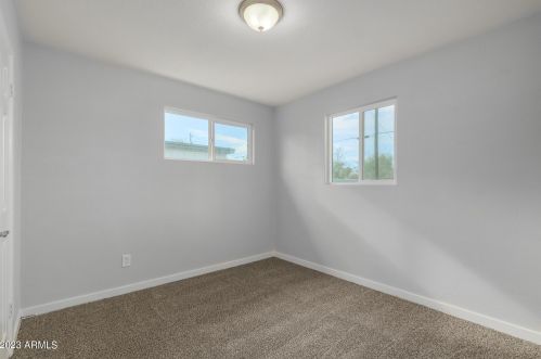 1728 32nd Pl, Phoenix AZ  85008-3856 exterior