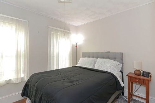 49 Reed Ave, Everett MA 02149-3940 exterior