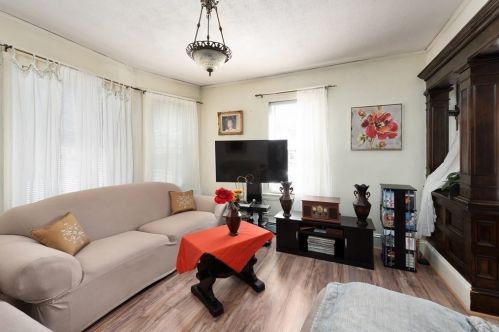 62 Lawrence St, Methuen MA  01844-4447 exterior