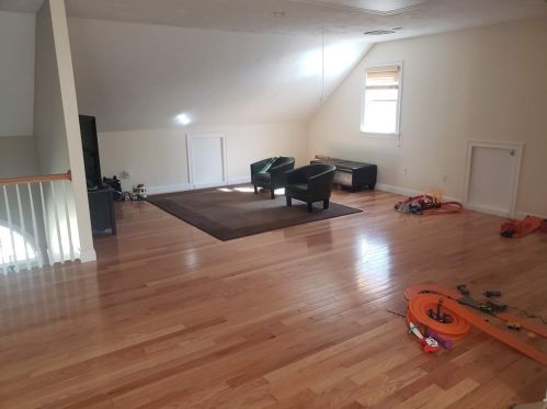 8 Clemmons St, Southborough MA  01772-1314 exterior