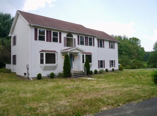 209 Old Farm Rd, Amherst, MA 01002-2714