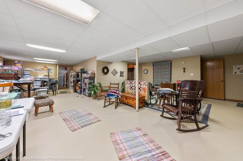 205 Maplewood Dr, Sycamore IL 60178-1154 exterior