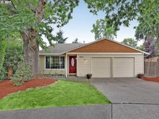 9301 Ochoco Ct, Tualatin, OR 97062-9561