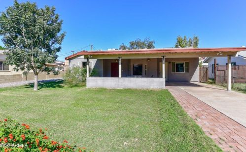 2116 Augusta Ave, Phoenix, AZ 85021-6821