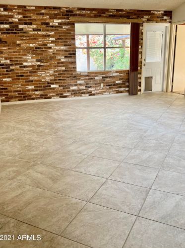 4642 Cheyenne Dr, Phoenix, AZ 85044-1614