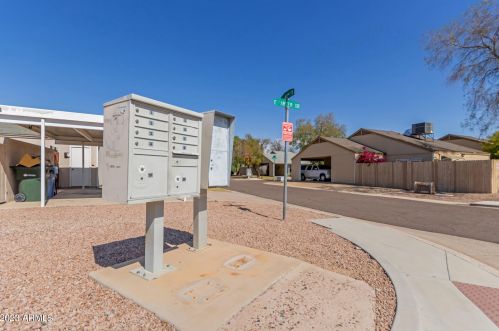 7002 42nd St, Phoenix AZ 85032-2205 exterior