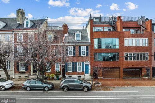 616 Front St, Philadelphia, PA 19147-1703