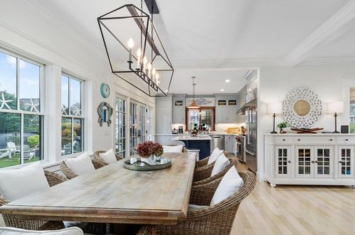 125 Seaview St, Chatham MA 02633-2330 exterior