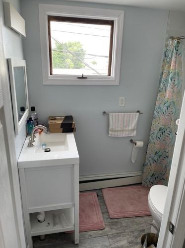 834 Eastern Ave, Fall River MA 02720-7415 exterior