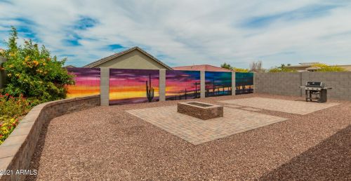 2316 Beautiful Ln, Phoenix AZ 85042-7116 exterior