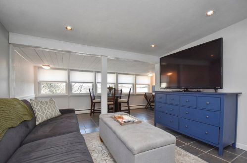 3 Natural History Dr, Worcester, MA 01605-2315