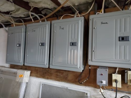 8 Ipswich St, Seekonk MA 02771 exterior