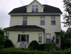 198 California St, Newton, MA 02458-1007