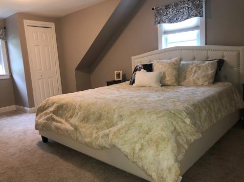 28 Highland Ave, West Bridgewater MA 02379-1118 exterior