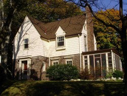 5 Burnside Rd, Newton, MA 02461-1401